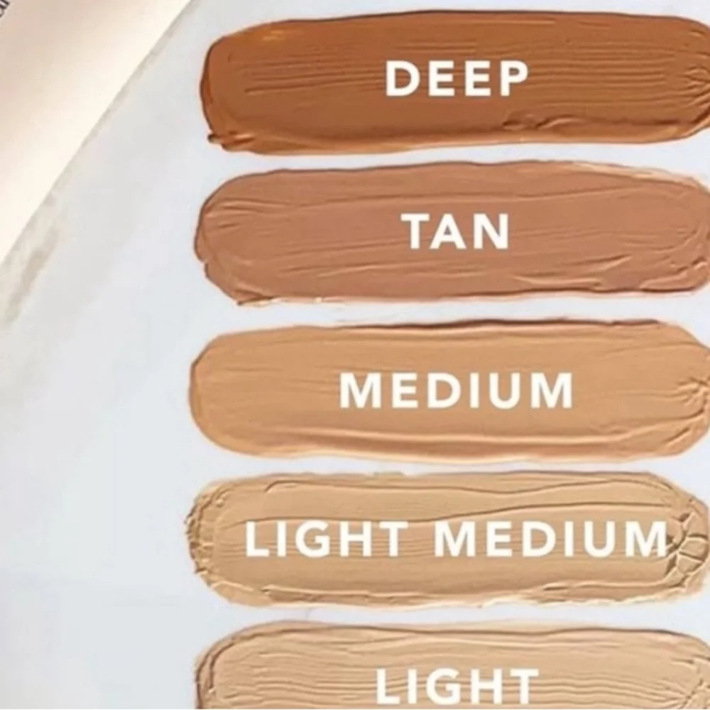 Doll10 Tan HydraLux Smoothing Foundation Bundle of 2 🌟
